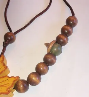 Vintage Brown Wooden Leaf & Beads Boho Fall Necklace thumbnail 4
