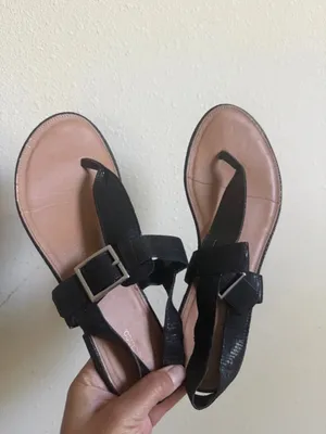 Style & Co. Black Thong Sandals with Tan Footbed and Buckle thumbnail 3