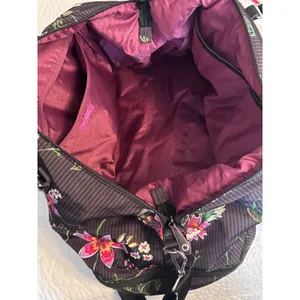Vera Bradley Airy Floral Midtown Travel Bag has a luggage tag‎ accessory thumbnail 3
