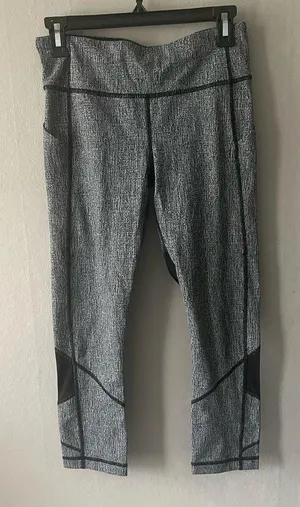 Lululemon Grey Pace Rival Cropped Leggings Size 6 thumbnail 1