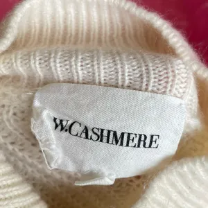 W. Cashmere Mock Neck Sweater 100% Cashmere Size Small thumbnail 4