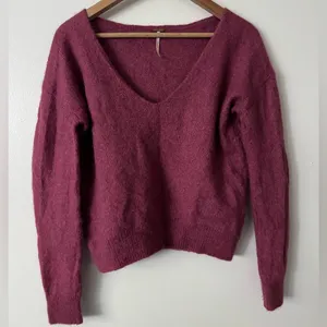 Free People S Alpaca Wool Blend V-Neck Sweater in Deep Pink thumbnail 1