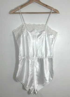 Vintage white lace embroidered bridal lingerie pajamas today tonight size small thumbnail 1