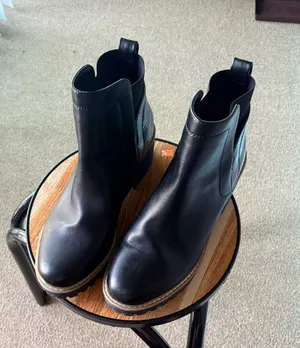 Women’s leather ankle chunky heel boots thumbnail 1