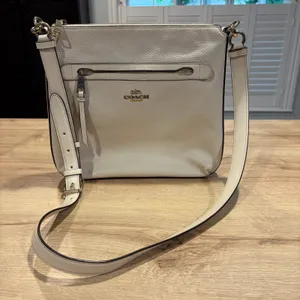 Coach Pebbled‎ Leather Crossbody Bag Chalk White Gold Hardware F29210 thumbnail 6