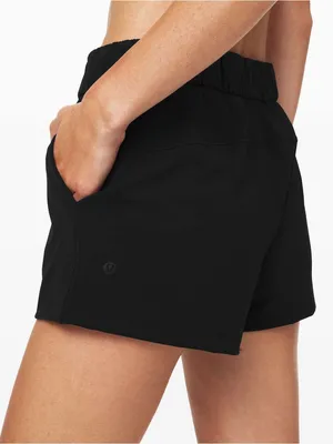 Lululemon On the Fly Short *2.5" Black Size 6 thumbnail 2