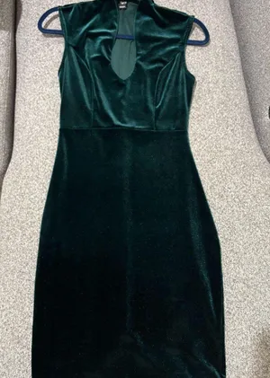 Emerald green dress Size M thumbnail 1