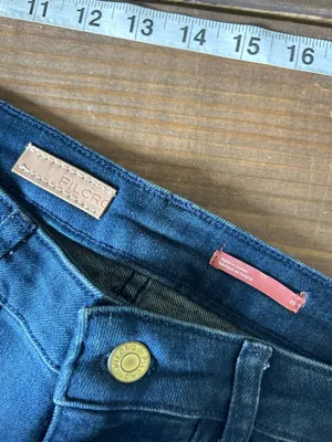 Anthropologie Pilcro The Icon Low-Rise Flare Jeans Sz 29 nwot thumbnail 8
