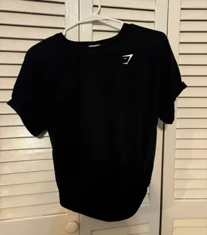 Gymshark Top thumbnail 1