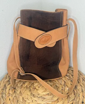 Vtg Leather Bucket Bag Dual Toned Brown Camel Handcrafted Luxurious Vintage thumbnail 1