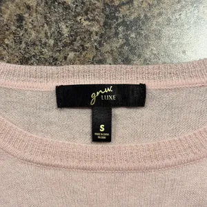 GNW Luxe Sweater Cashmere Wool Minimalist Quiet Luxury Preppy Capsule Pink Small thumbnail 3
