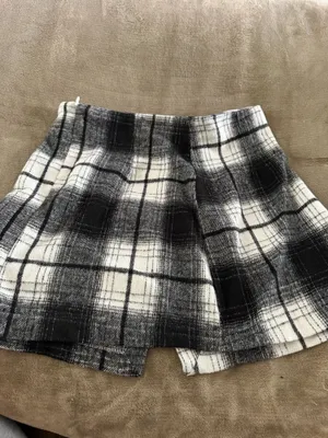 HYFVE Black and white plaid skirt thumbnail 2