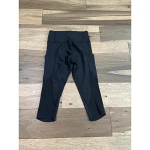 Athleta Capri Leggings Size XS Black Side Pockets Lightweight Athleisure thumbnail 8