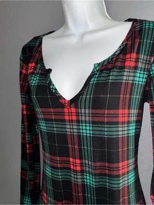 Shosho Women’s Checkered Gingham Red Long Sleeve Pajamas Medium thumbnail 4