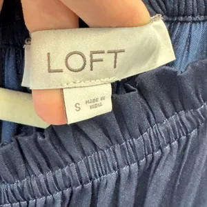 LOFT Satin Sleeveless Halter Neck Wide Leg Jumpsuit Size S 494571 Navy Blue thumbnail 6