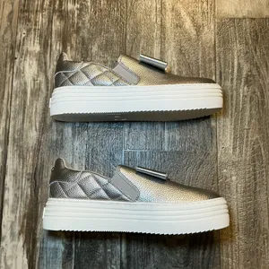 Joy Leather Silver Slip-On Women's Shoes Size 6.5 thumbnail 6