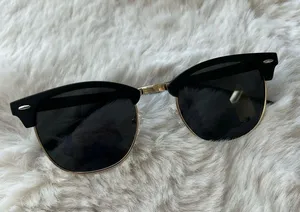 Black Polarized Sunglasses, Unisex Sun Glasses for Driving UV Protection EUC thumbnail 1