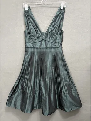 BCBG Generation Women’s Dark Green V-Neck Pleated Fit & Flare Dress 0 YFM6E014 thumbnail 2
