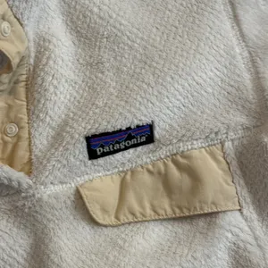 Patagonia Re-Tool Snap-T Pullover Womens Medium Cream White Fleece 25442 thumbnail 8