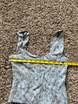 Reformation Hester Cropped Tank Top thumbnail 9