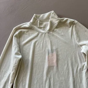 Bliss Sheen Velvet Mockneck Top thumbnail 4