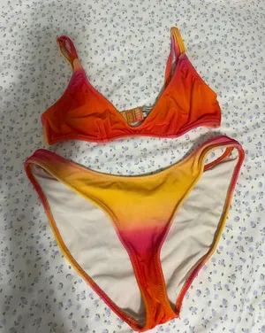 Triangl Bikini thumbnail 1