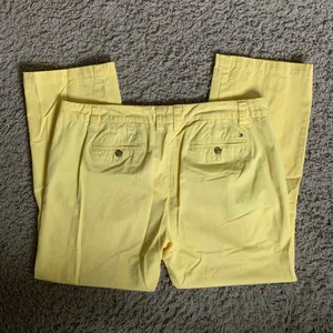 Tommy Hilfiger women’s size 16 yellow straight leg flat front chino pants thumbnail 3