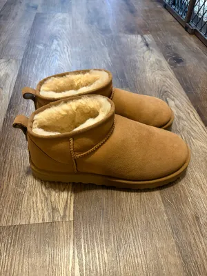 UGG Ultra Mini Boots thumbnail 3