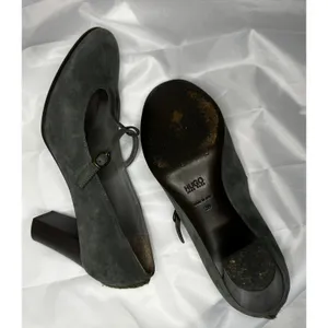Hugo Boss Taupe Suede Mary Jane Block Heels thumbnail 4