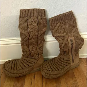 Ugg Classic Women’s Tall Chunky Knit Boot Size 6 Chestnut Brown Fall Winter thumbnail 1