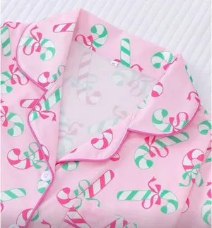 SheIn 2pcs/Set Christmas Candy Cane & Gift Print Pajama Set For Women thumbnail 3