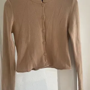 Brandy Melville Soho Apparel Taupe Lightweight Button Down Crew Neck Cardigan Sweater XS thumbnail 2