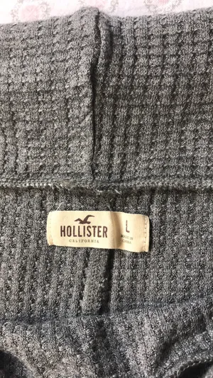 Hollister Gray Off Shoulder Long Sleeve Top thumbnail 3