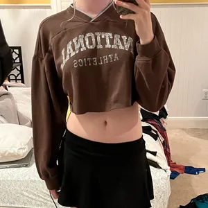 National Athletics Cropped Sweatshirt thumbnail 2