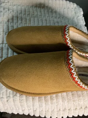 Cushionare Faux-Suede Cozy Slip-On Slippers in Camel with Trim thumbnail 8