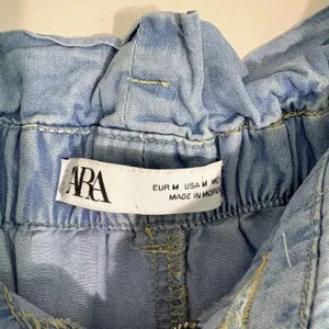 Zara Denim Light Wash‎ Paperbag Waist Wide Leg Culottes with Belt Blue Size M thumbnail 4