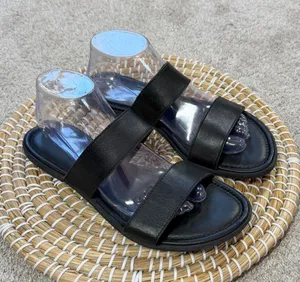 L.L. Bean Women’s Leather Sandals Slip On in Black 10 thumbnail 1