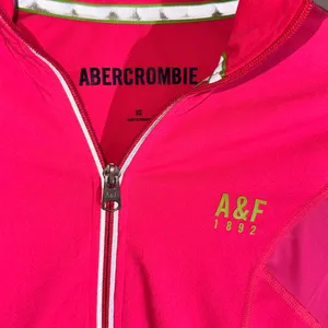 Abercrombie & Fitch‎ Vibrant Pink Jacket thumbnail 2