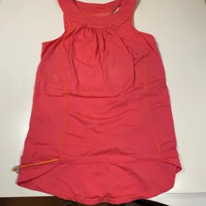 Bundle of 2 Lululemon Workout‎ Tank Tops Size 4 thumbnail 2