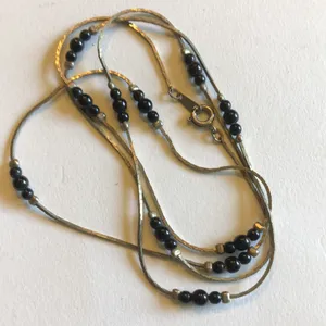 Vintage Silver Tone & Black Beaded Dainty Necklace thumbnail 5