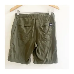 REI Hiking Shorts Womens Size 2 Army Green Relaxed Fit Cargo Pocket Activewear thumbnail 2