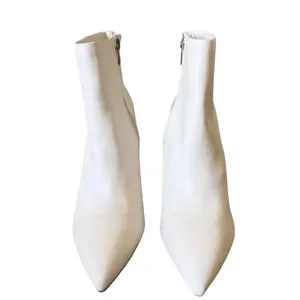 Marc Fisher Olorena White Leather Pointed Toe Block Heel Ankle Boots Size 8.5M thumbnail 3