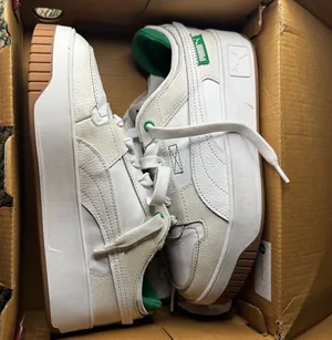 Puma Women’s Carina Street VTG Sneakers thumbnail 1
