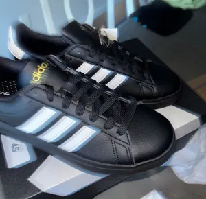 Adidas Grand Court 2.0 Women's Sneakers Black White Size 6.5 thumbnail 1