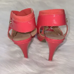 Liz Claiborne Peach Heels thumbnail 4