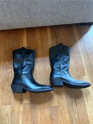 Amazon *Two right foot* Split Toe boots thumbnail 4