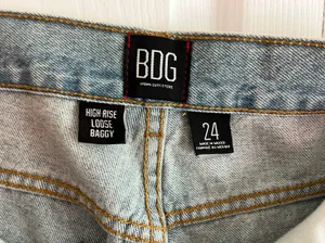 BDG High Rise Loose Baggy Jeans thumbnail 3