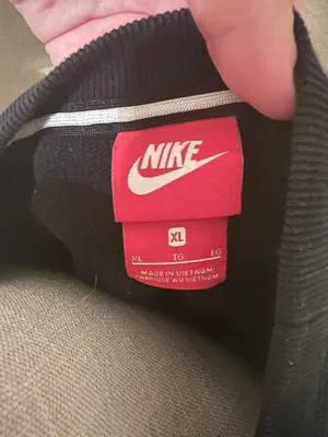 Nike Pullover Sweater thumbnail 2