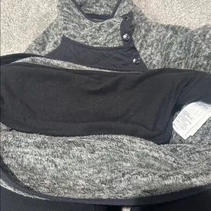 Abercrombie & Fitch black and gray‎ comfy pull over jacket size Large thumbnail 6