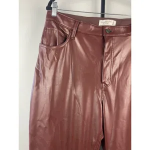 Abercrombie & Fitch 90s Straight Ultra High Rise Vegan Leather Pants Brown 33 thumbnail 2